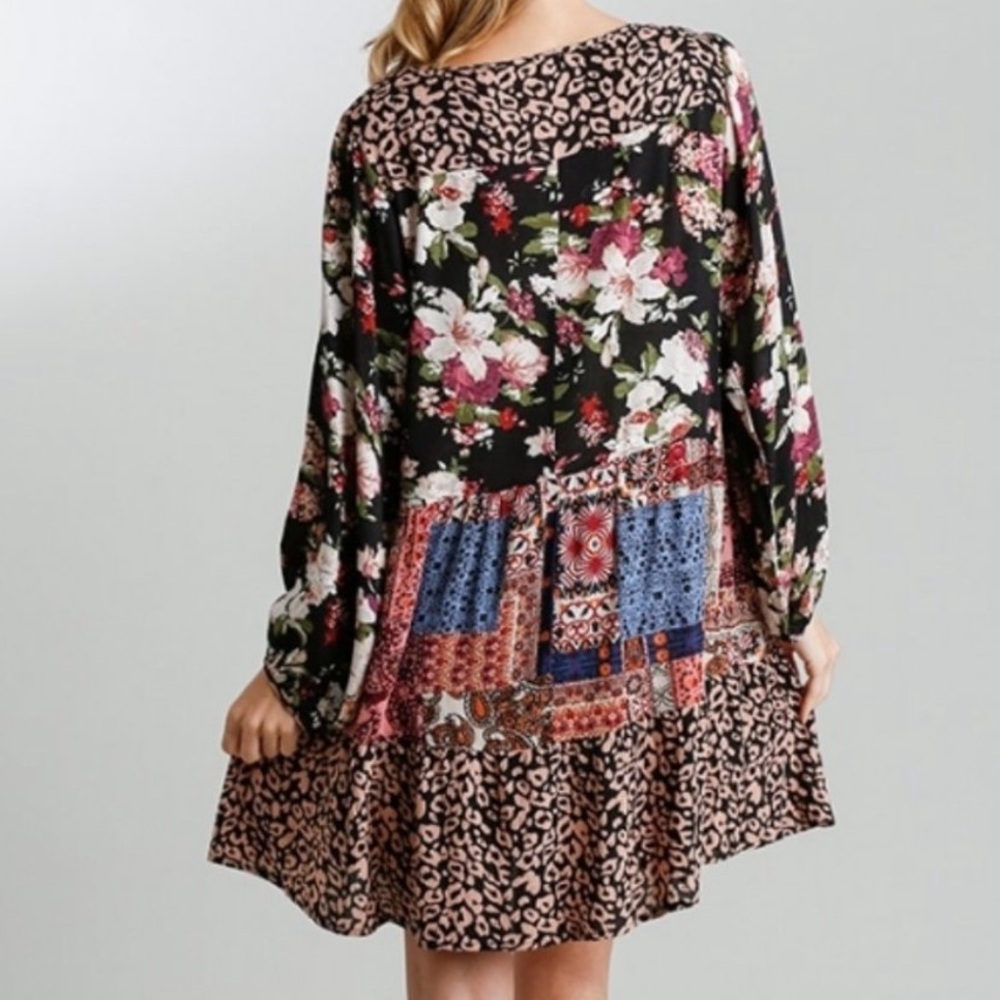 Umgee Multicolor Mixed Print Patchwork Round Neck… - image 9